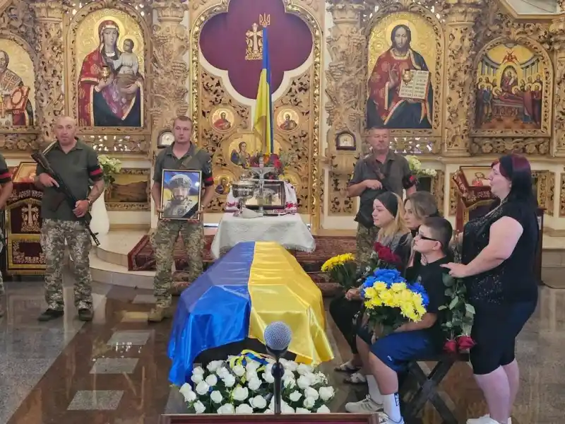Полтава попрощалася з трьома захисниками, які віддали життя за Україну
